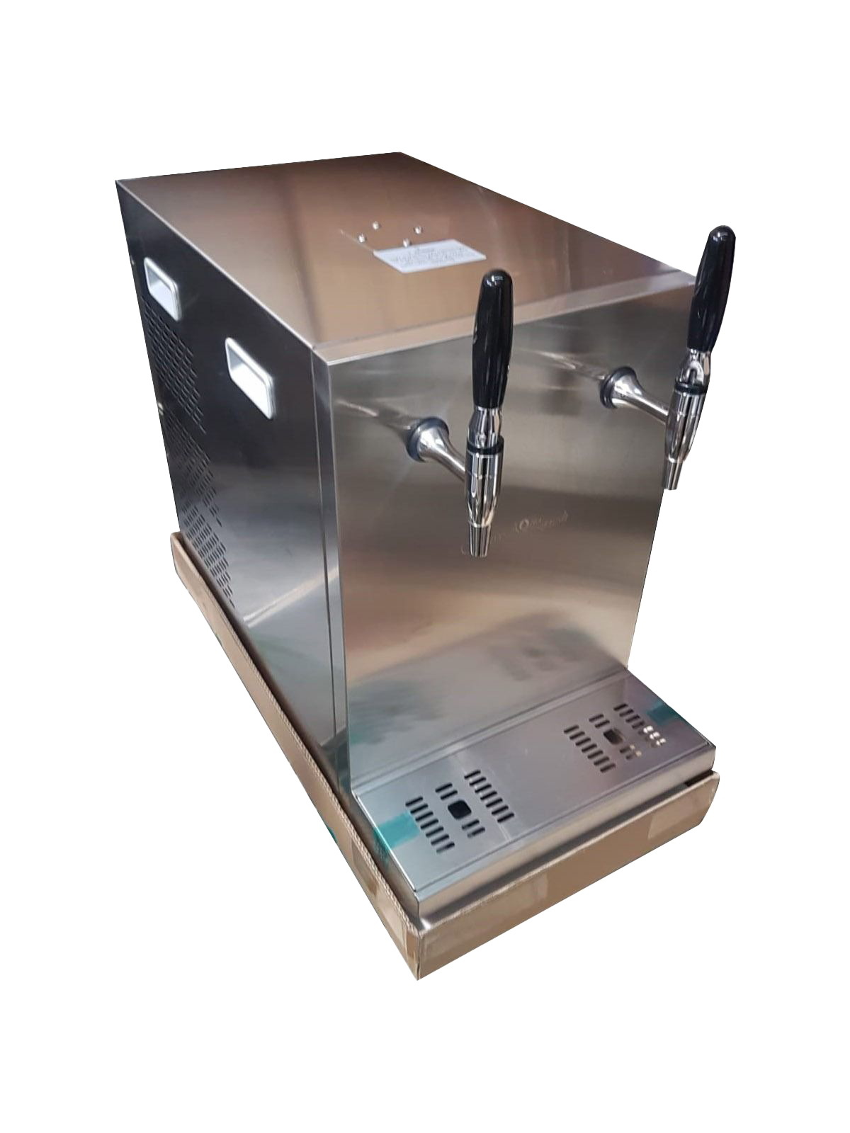 وحدة تبريد ماء صناعية من الفولاذ المقاوم للصدأ 200 لتر/ساعة Sanyo Aqua Fresh